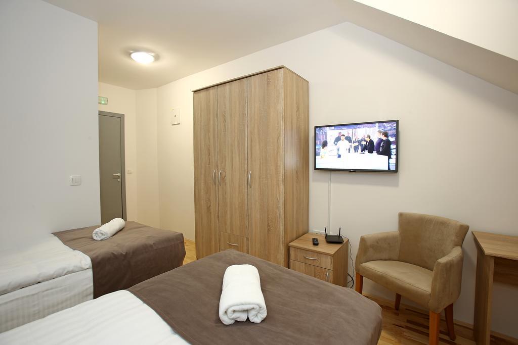 Gostilna In Prenocisca Gedzo Hotell Novo Mesto Exteriör bild