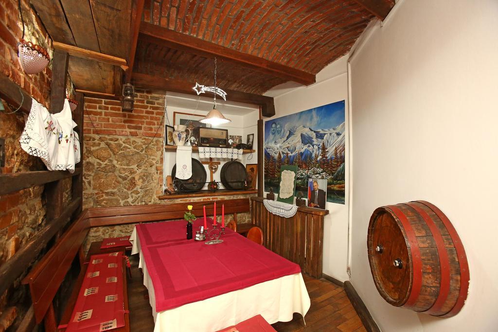 Gostilna In Prenocisca Gedzo Hotell Novo Mesto Exteriör bild