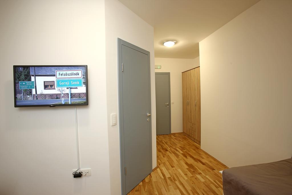 Gostilna In Prenocisca Gedzo Hotell Novo Mesto Exteriör bild